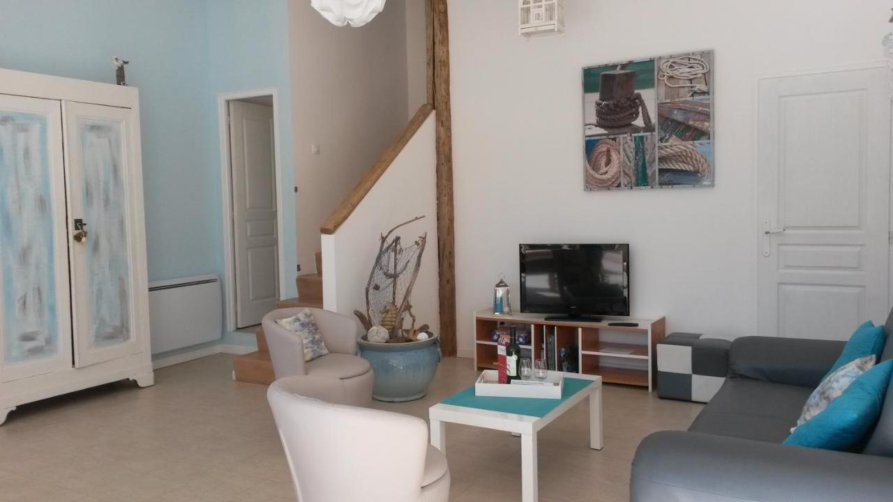 Gites "Tout Au Sud De La France" Pomerols Bagian luar foto